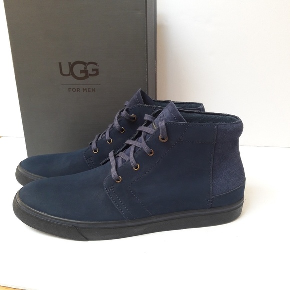 navy blue men uggs